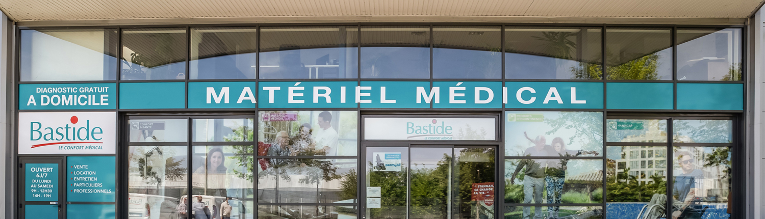 façade vitrine magasin agence vente et location matériel médical bourgoin jallieu bastide le confort médical